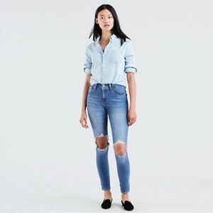 Brand new with tags Levi 721 High Rise Jeans